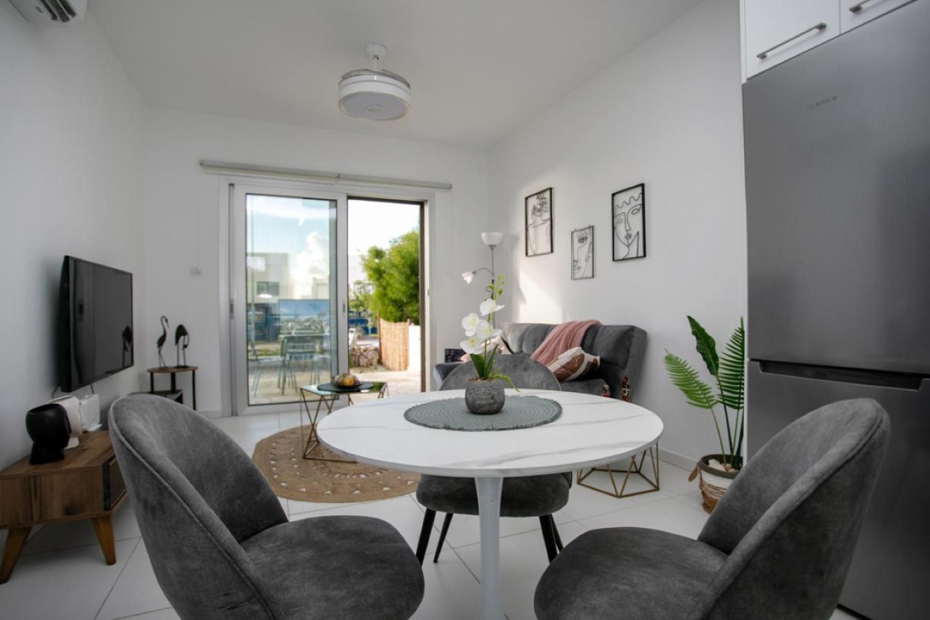 Eden-perfect Location, Sea View, Stylish * Πάφος